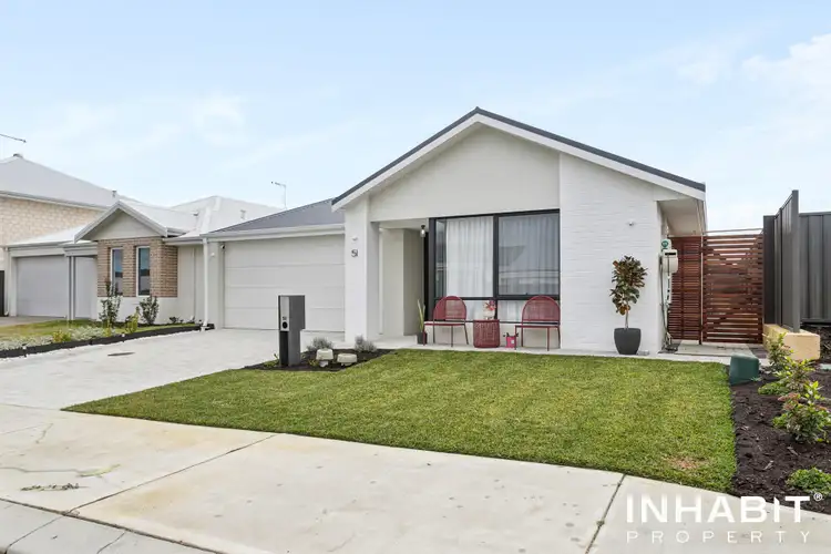 51 Cloudberry Crescent