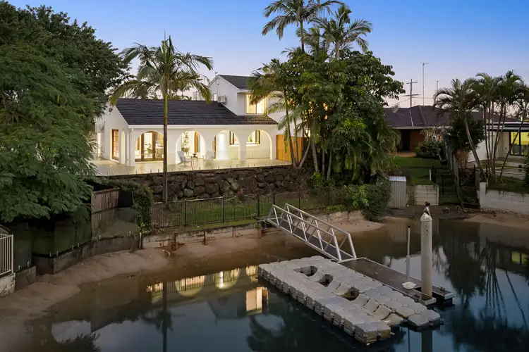7 PACIFIC BOULEVARD