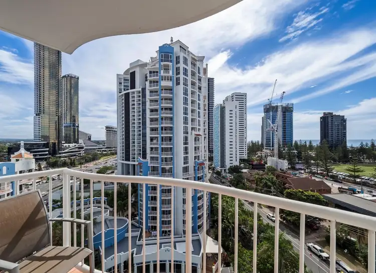 2633 Gold Coast Highway
