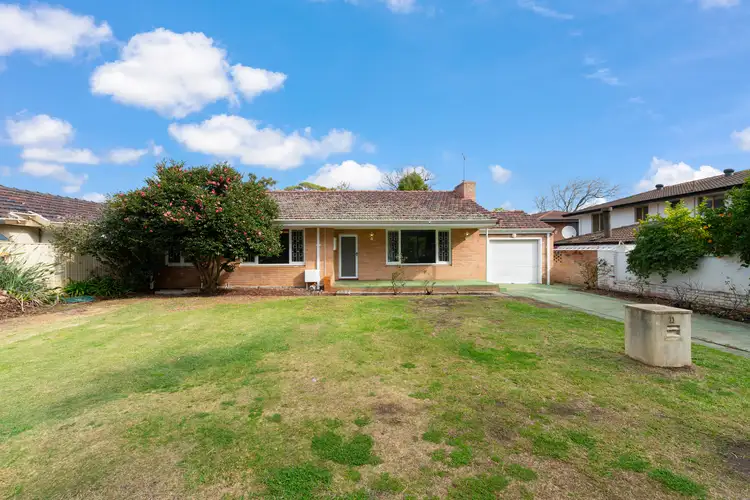 11 Cunningham Street