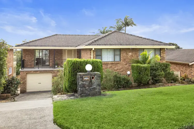 15 Hollings Drive