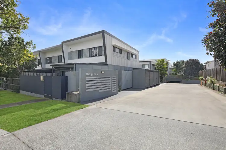 18 Comer Street