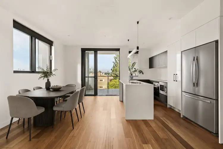 121 Clarence Road