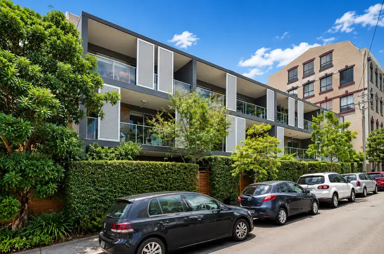 32-42 Rosehill Street