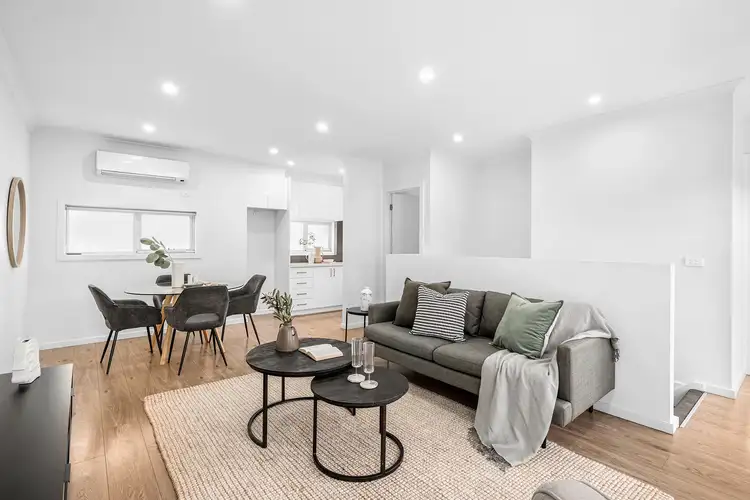 6 Tabilk Street