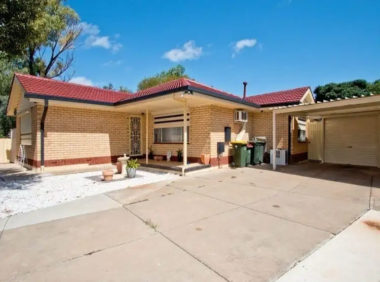 24A-24B Shearer Crescent