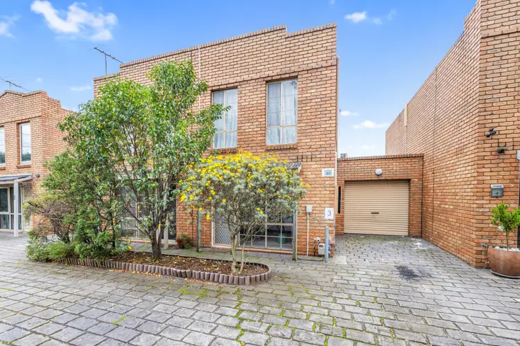 341 Williamstown Road