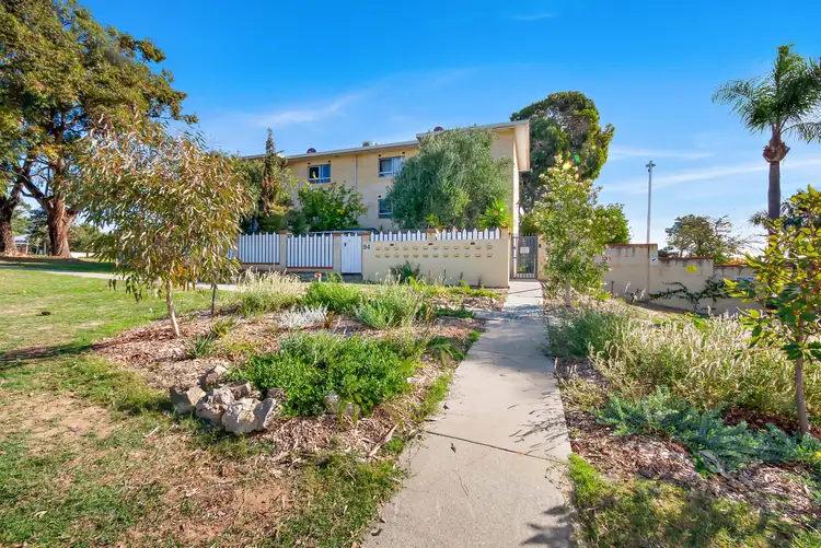 94 Lefroy Road