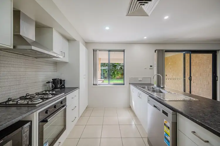 29 Windward Way