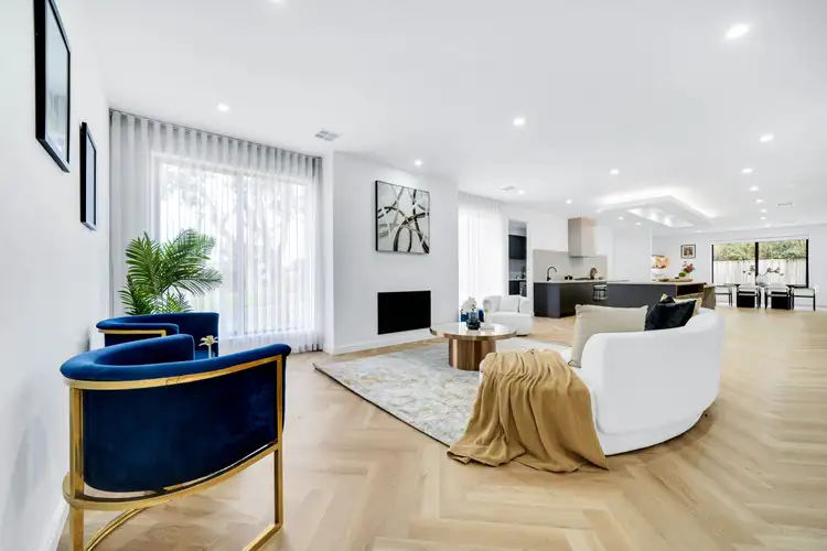 2 Hawksburn Place