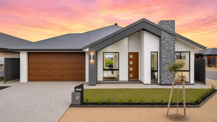 37 Noah Crescent