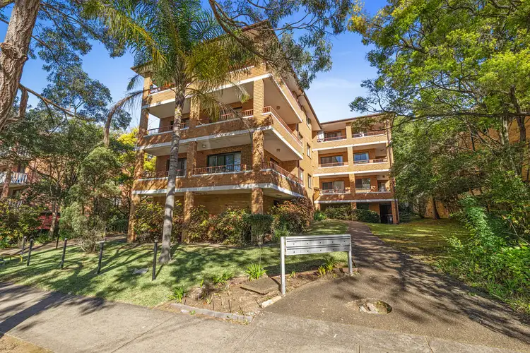 39 Carrington Ave