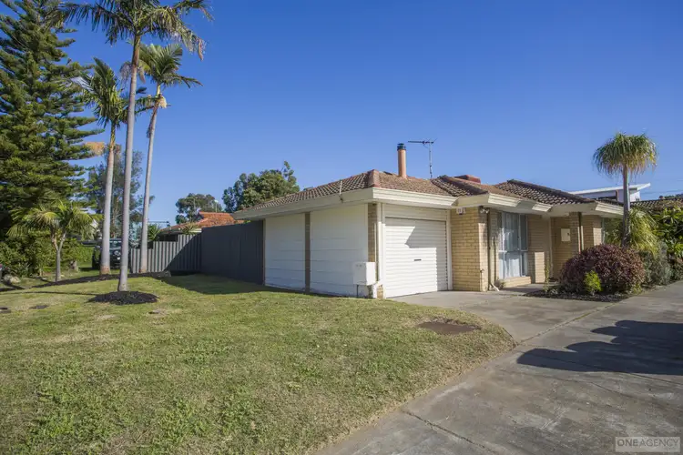 7A Fieldgate Square