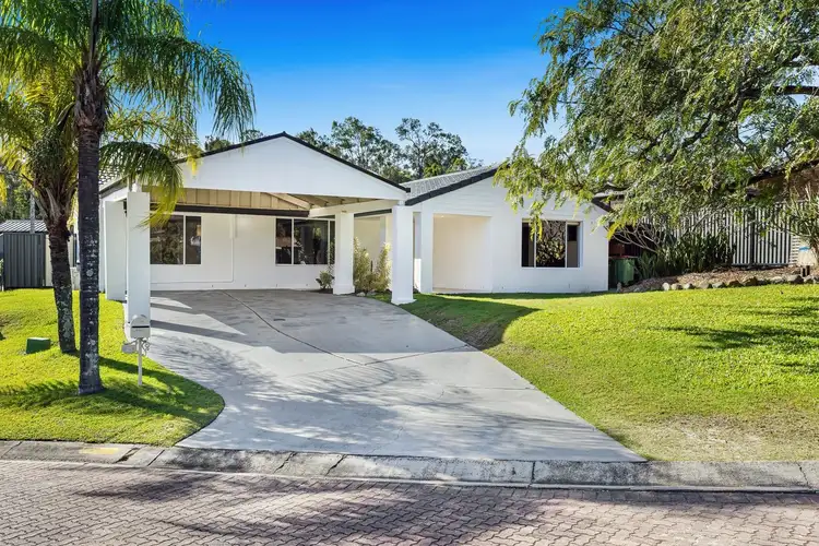 5 Lockhart Place
