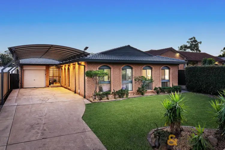 2 Topaz Place