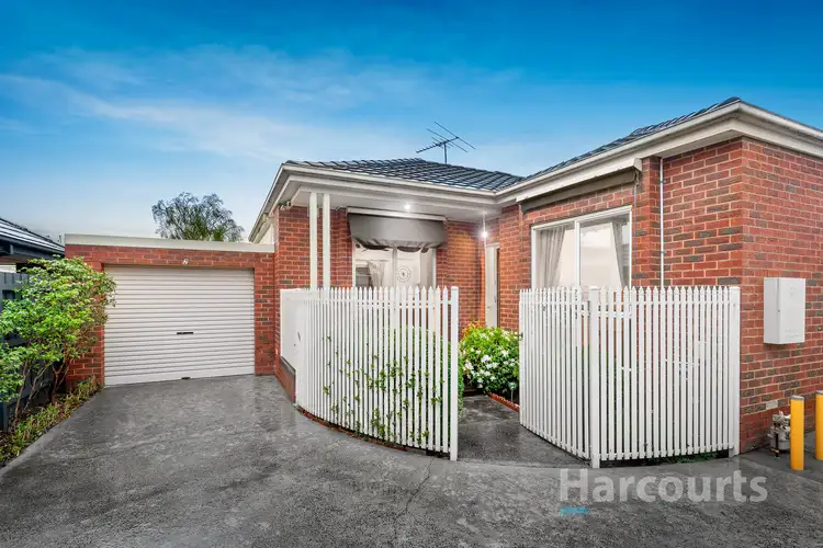 16 Bishop Street
