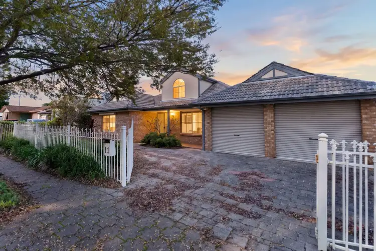 11 Flinders Road