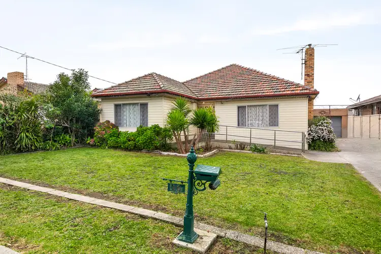 16 Lockley Street