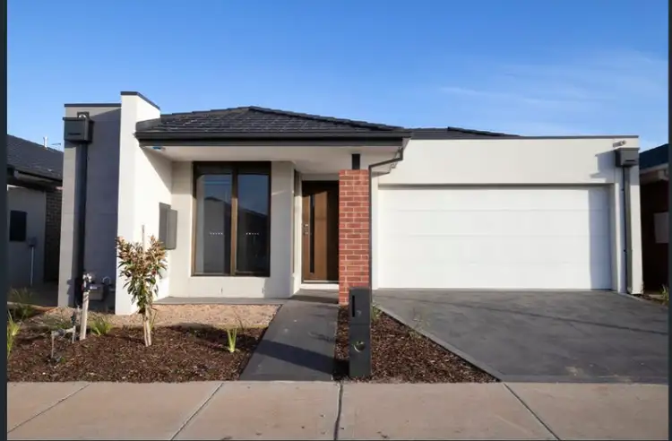 7 Sicily Avenue