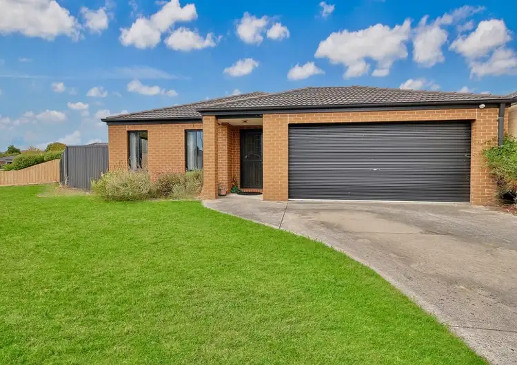 4 Red Gum Avenue