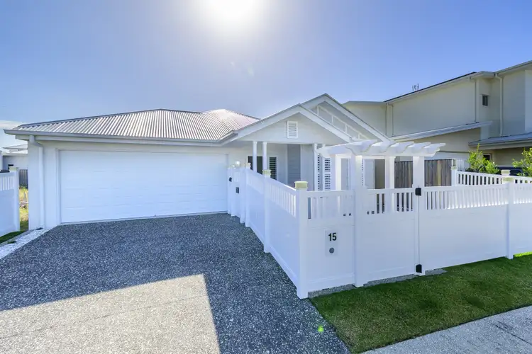 15 Sunflower Crescent