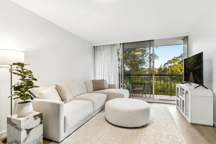 300A Burns Bay Road