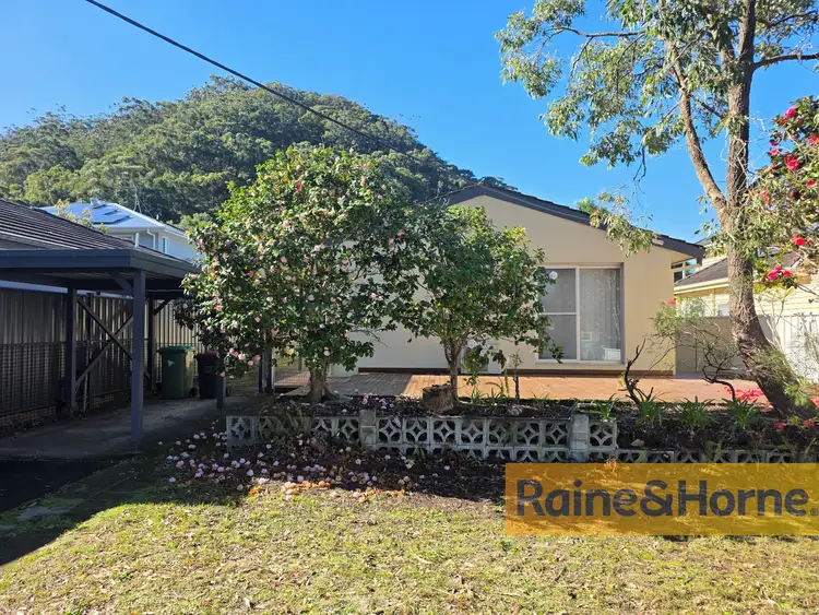 2 Banksia Street