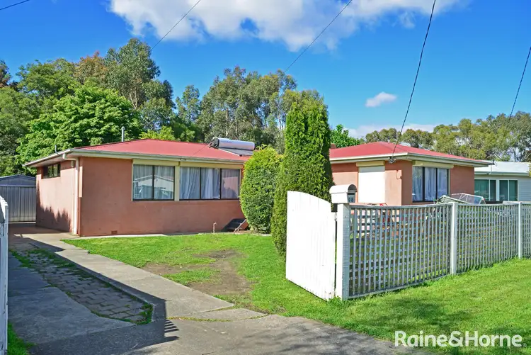 98 Sycamore Road