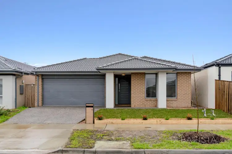 4 Dalgety Street