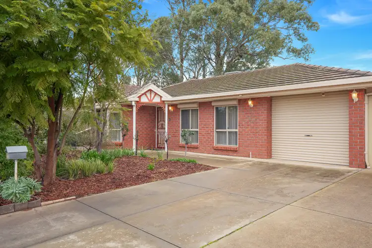80 Greenfields Drive