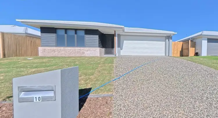 10 Goldebark Road
