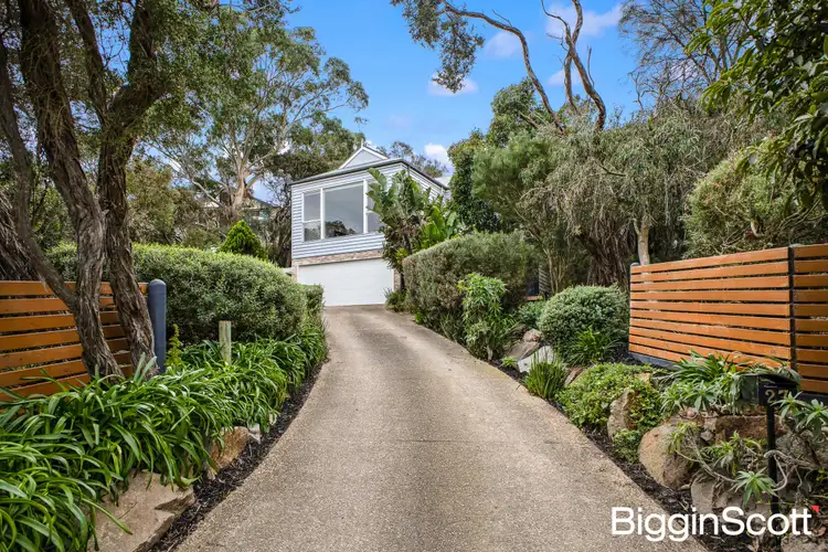 27 Fairbairn Avenue