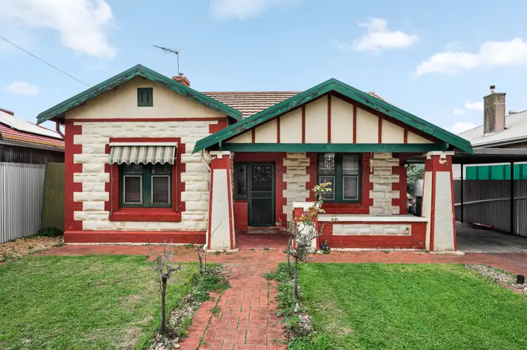 34 Levi Street
