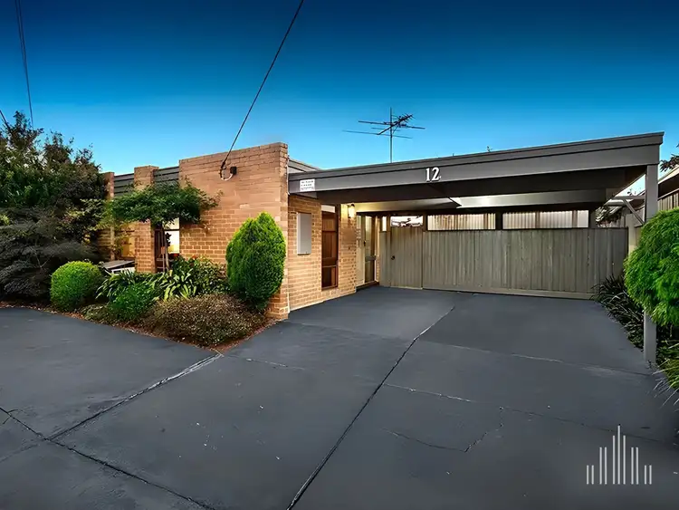 12 Warragamba Court