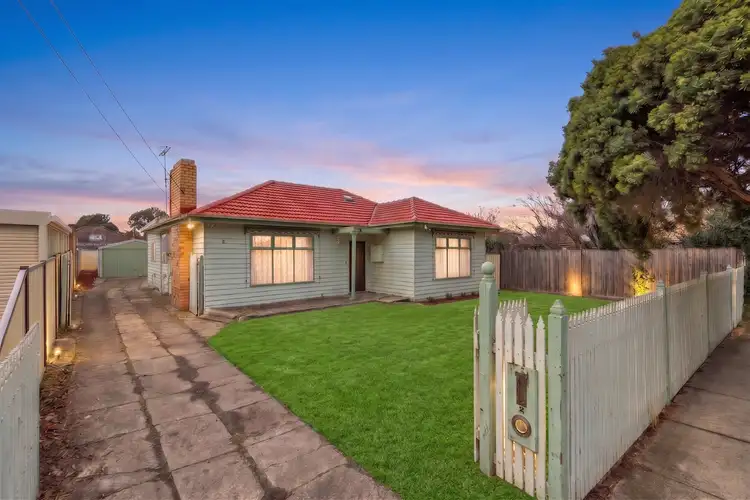 2 Simpson Street
