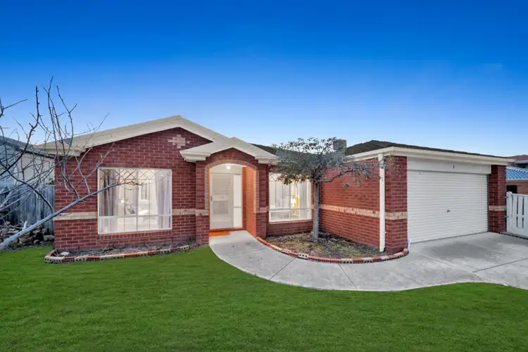 8 Michaelia Close