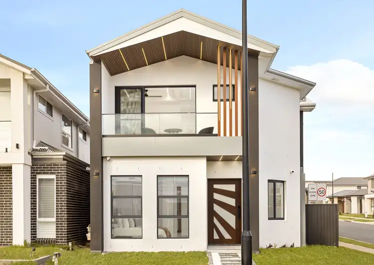 82 Nabthorpe Parade (Nirimba Fields)