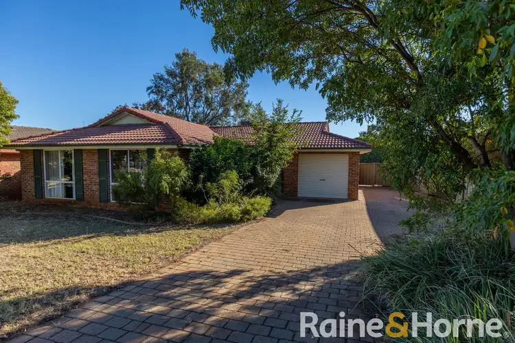 18 Murrayfield Drive