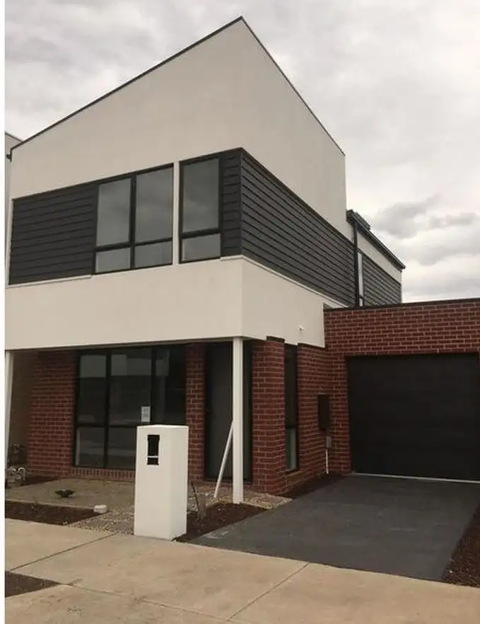 43 Oakden Cr