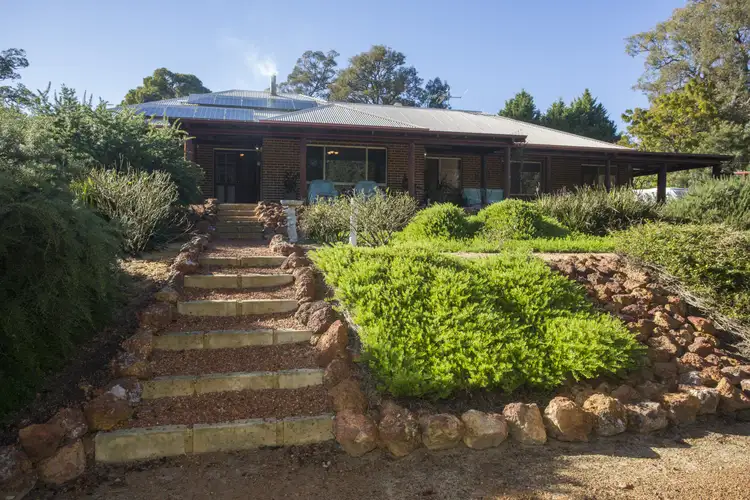25 Chestnut Road