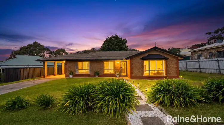 4 Douglas Drive
