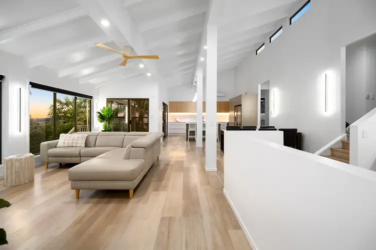 3 Leura Place