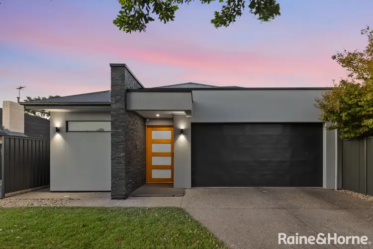 1C Lucas Street