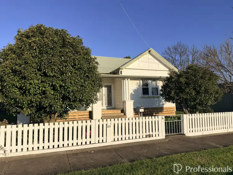 6 Lonsdale Street