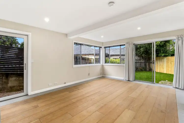 11C Lurnea Crescent
