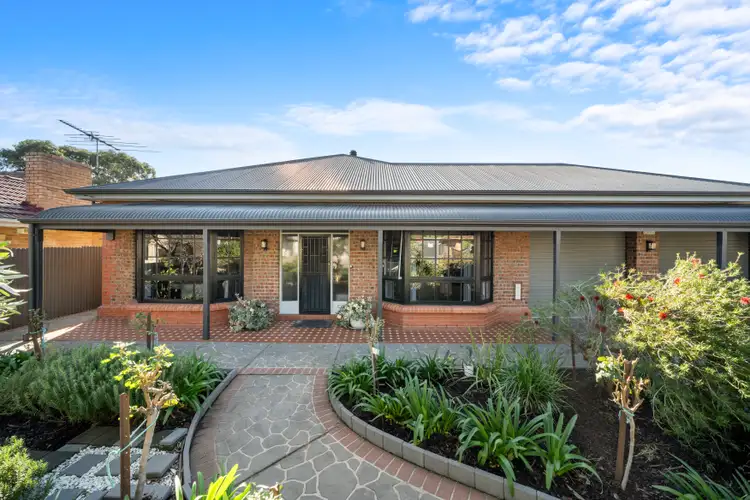 11 Karawirra Avenue
