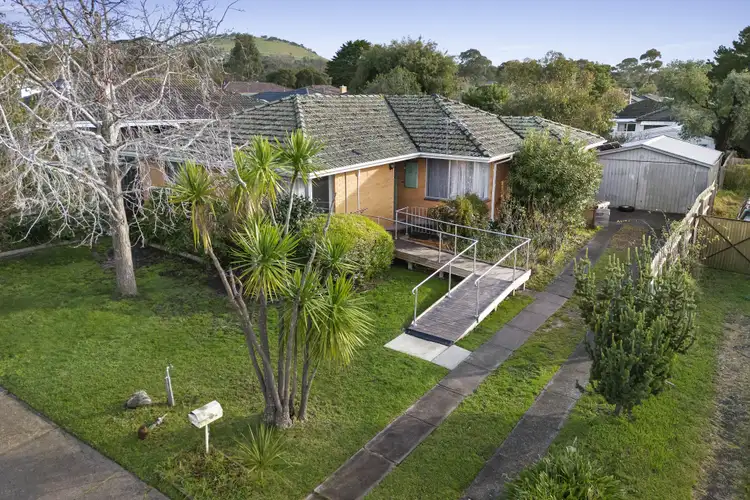 42 Dobell Avenue