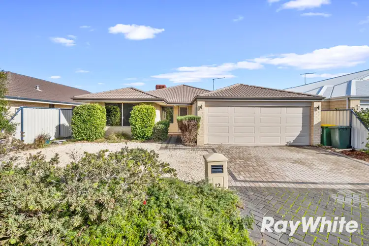 12 Longmeadow Vista