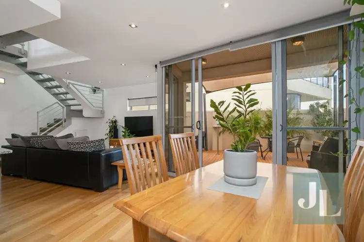 135 Loftus Street