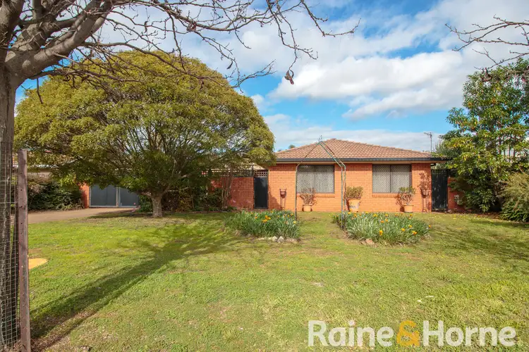 37 Buckingham Drive
